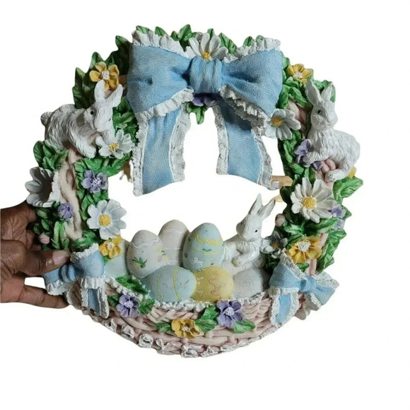 Vintage Easter Wearth Eggs Bunny With Bow Ceramic Door Decorative - Picture 4 of 4